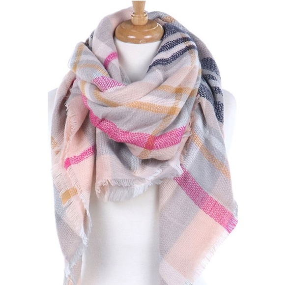 Glam Girl Fashion Accessories - NWT Woven Blanket Scarf